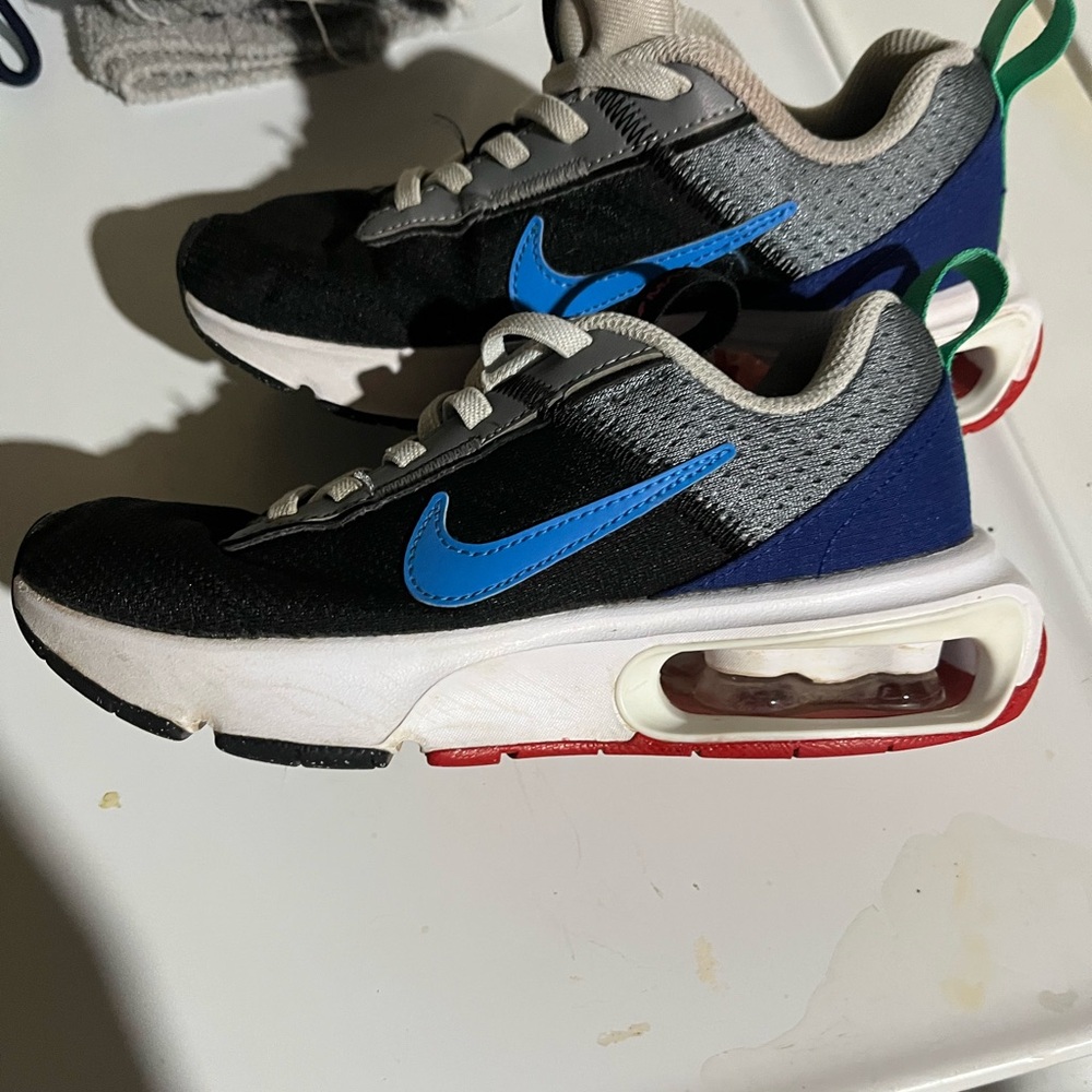 Nike Kids Black and Blue Sneakers